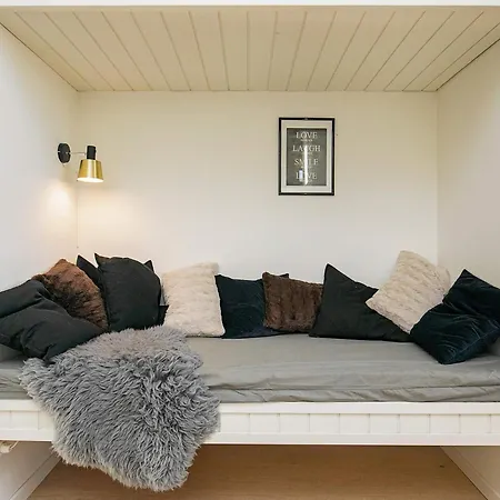 10 Person In Strøby Ladeplads